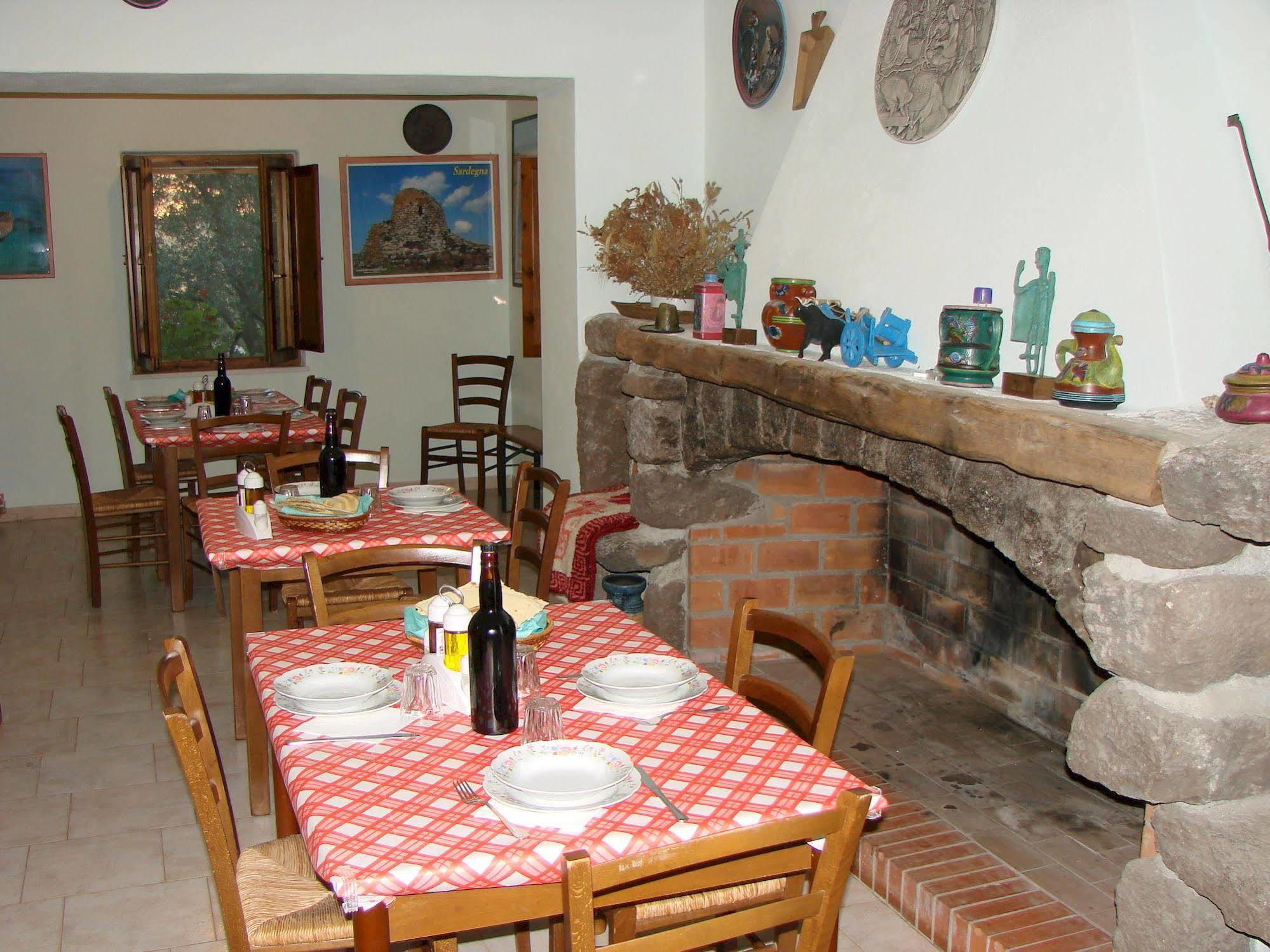 Agriturismo Su Tiresi Cala Gonone Luaran gambar